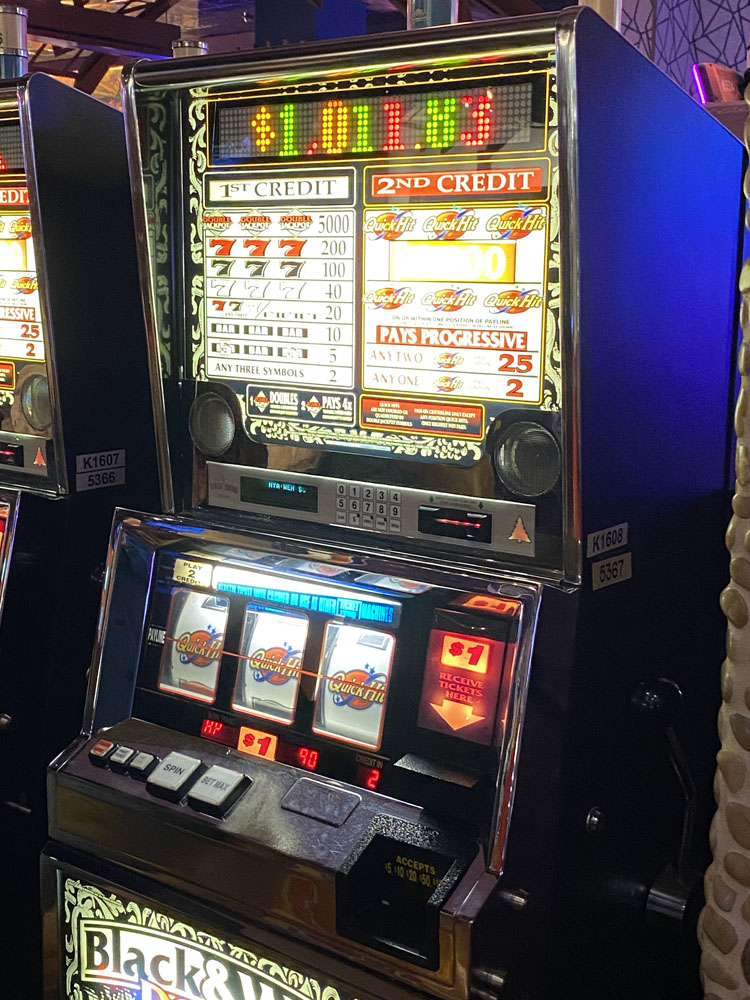 $10,000 on Black and White Jackpot Quick Hit on October 25