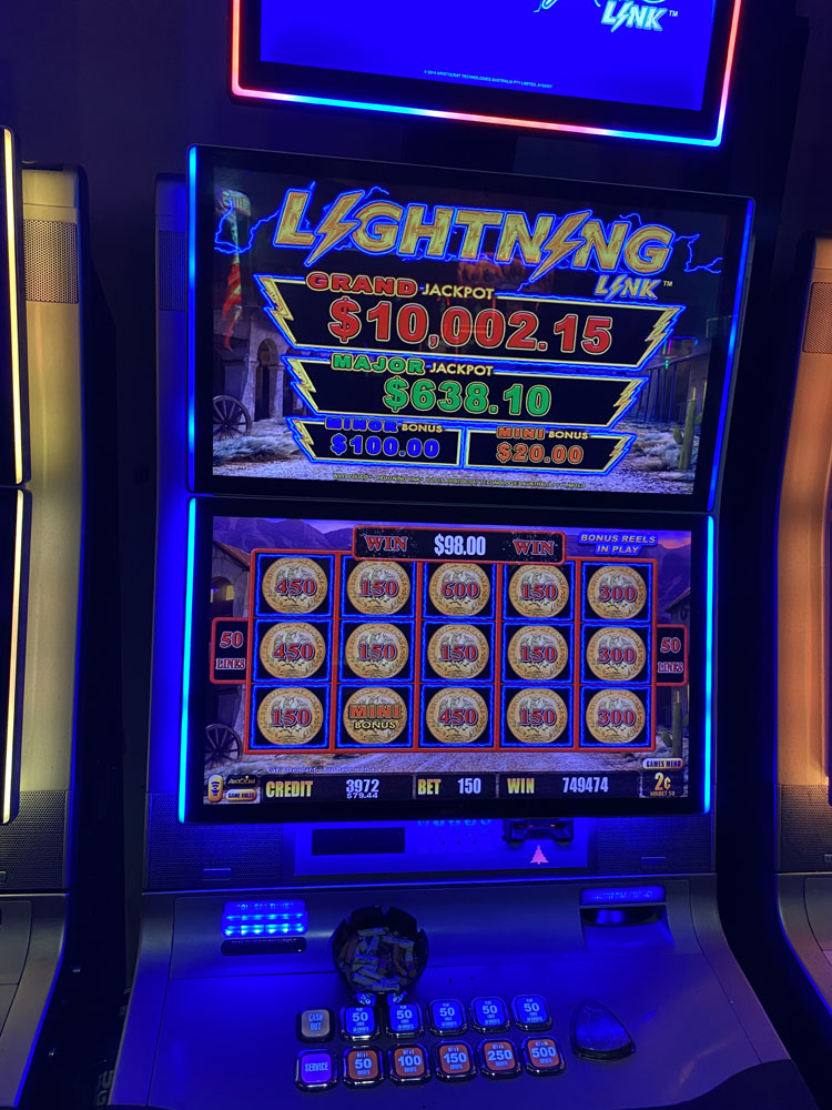 $14,990 on Lightning Link on November 3